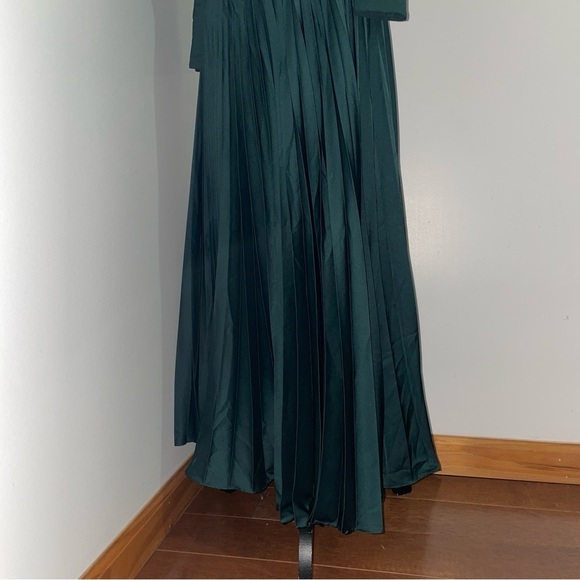 NEW! Hutch- Long-Sleeve Off-The-Shoulder Pleated Maxi Dress Size 2 Forest Green - Picture 11 of 16